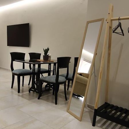 Eclectic Apartment Near Downtown Heraklion  Ngoại thất bức ảnh