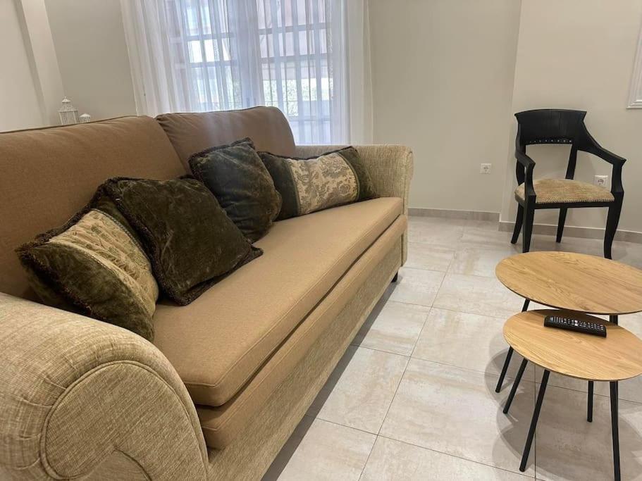 Eclectic Apartment Near Downtown Heraklion  Ngoại thất bức ảnh