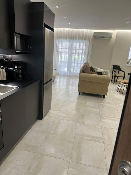 Eclectic Apartment Near Downtown Heraklion  Ngoại thất bức ảnh