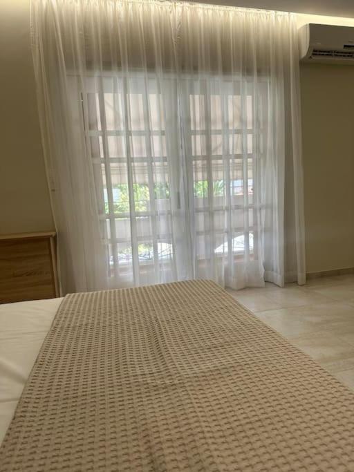 Eclectic Apartment Near Downtown Heraklion  Ngoại thất bức ảnh